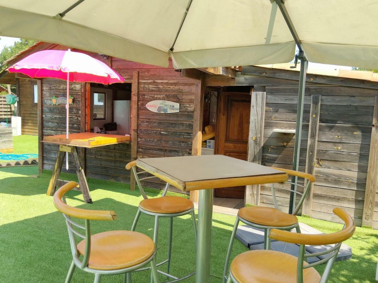 Camping Familial Les Chalets D'Uza Bagian luar foto