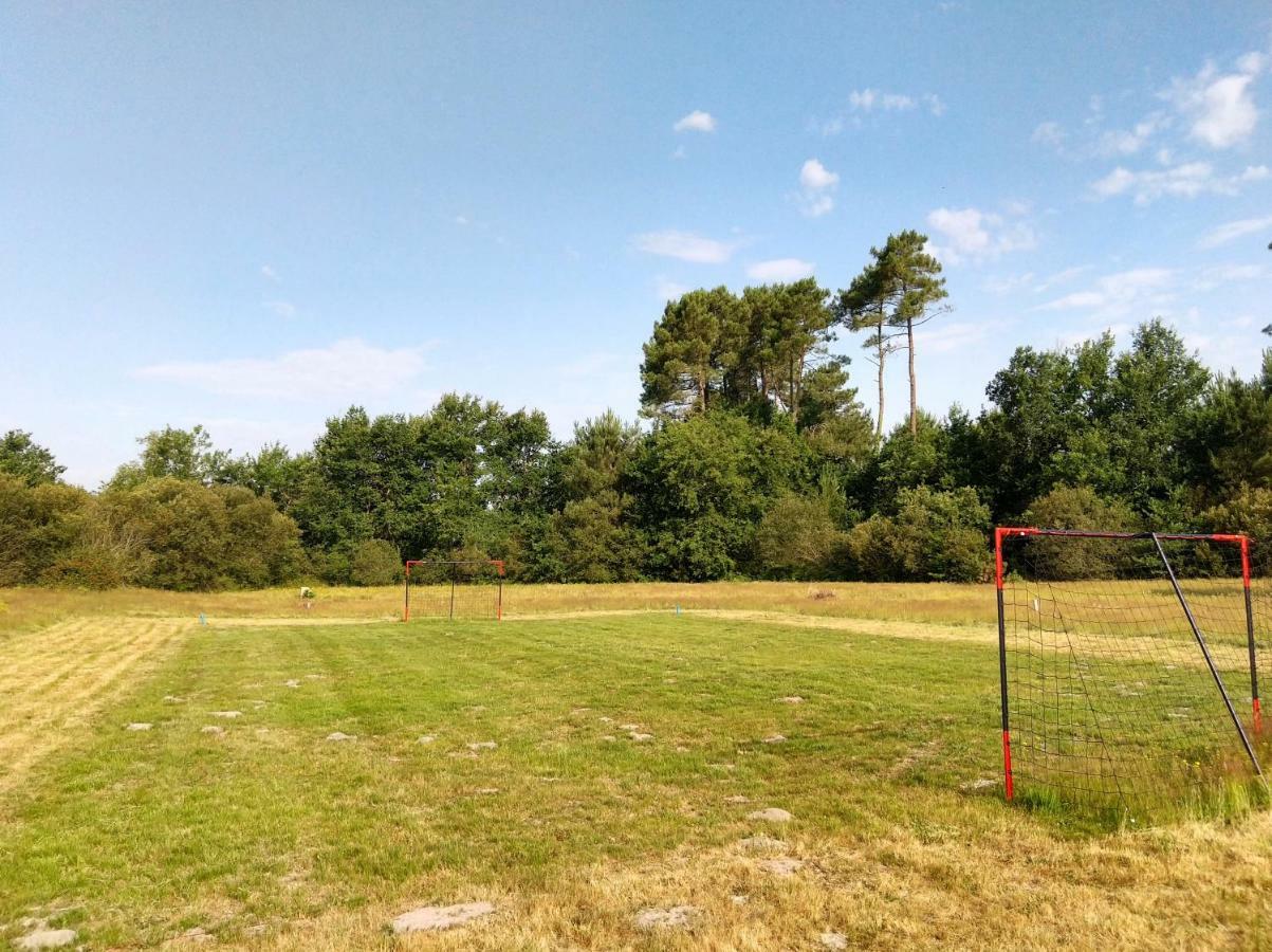 Camping Familial Les Chalets D'Uza Bagian luar foto